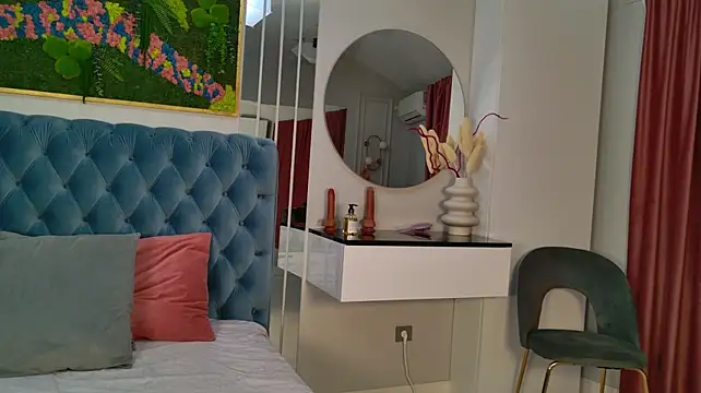 SiennaPierce webcam