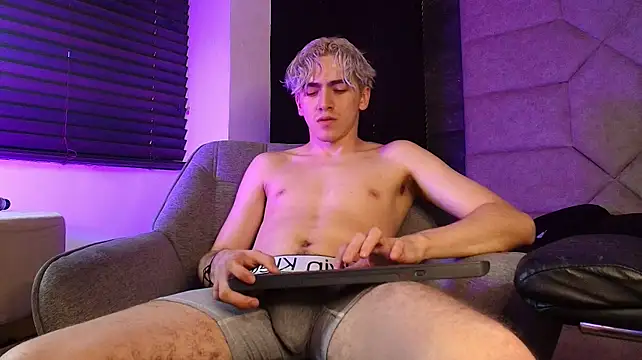 Tyler_Mcrey webcam
