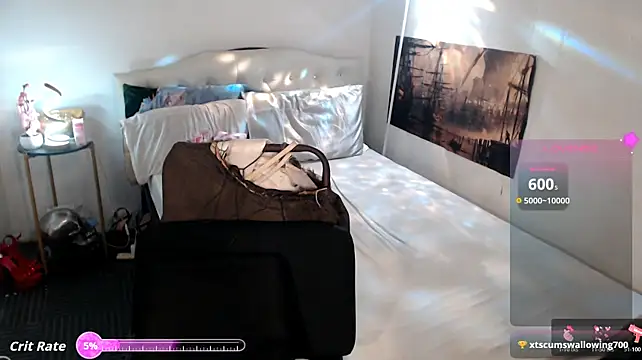 NinaDOM4CUM webcam