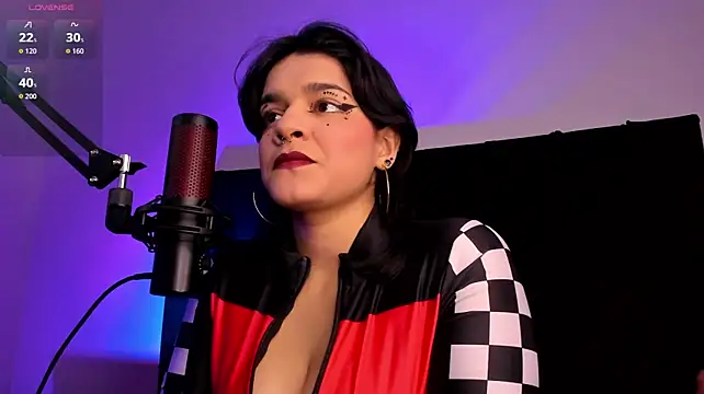 Valeriekay__ webcam