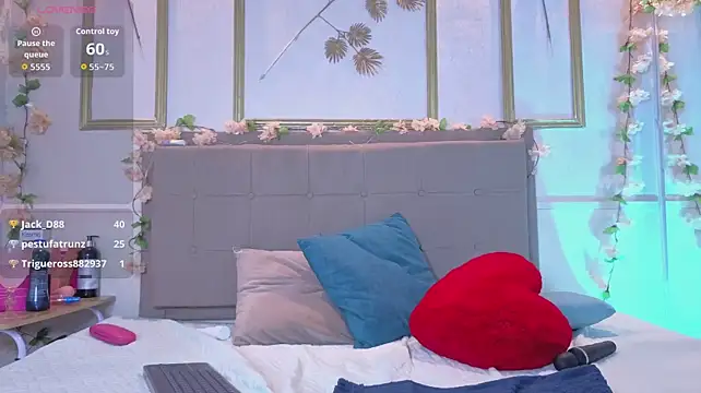 Mia_collins16 webcam