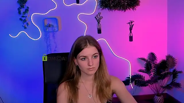 lisa_dark_