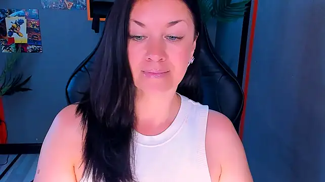 anamills (F milf) - put on a swimsuit