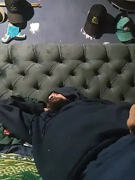 Hairy_mannn2 webcam