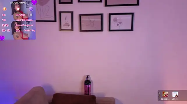 pamela_tomas (F young) - Show Naked 🙈😋