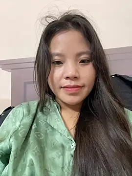 Bella_7777 webcam