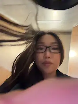 trytomakememoam webcam