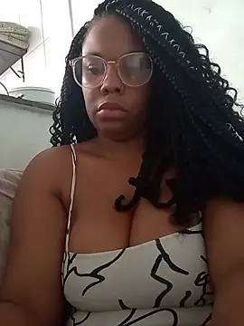 Prettahvitoria20 live cam preview