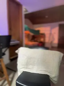 NikkiNix webcam