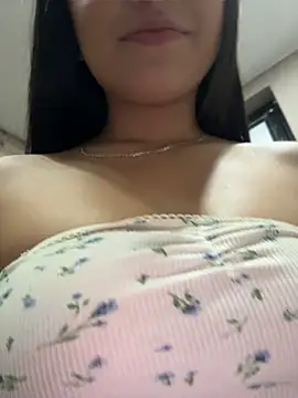 valentina-gomezz (F teen) - FINGERING PUSSY + SUCK FINGERS💦😈
