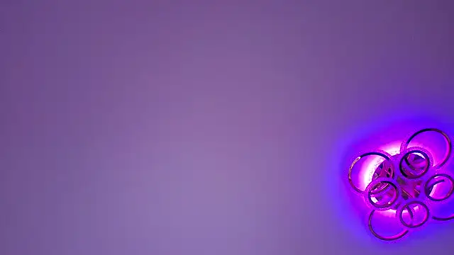 perrykitty (F teen) - Suck dildo