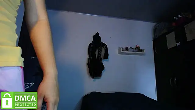 Mr_MrsCurie webcam