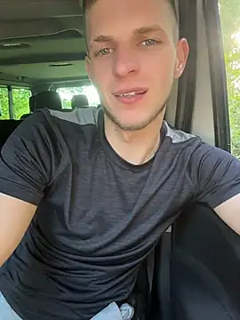 velvetkingg (Ask my age) - 