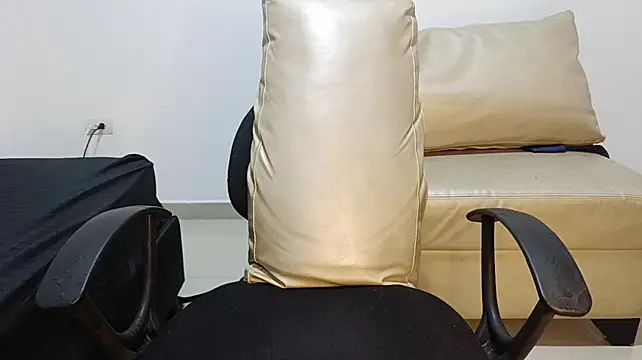 pecsblack888 webcam