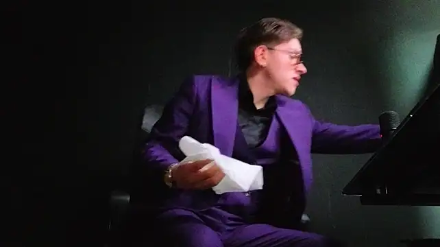 felixstarkk (M young) - Spoil The Verbal Dom Stud !