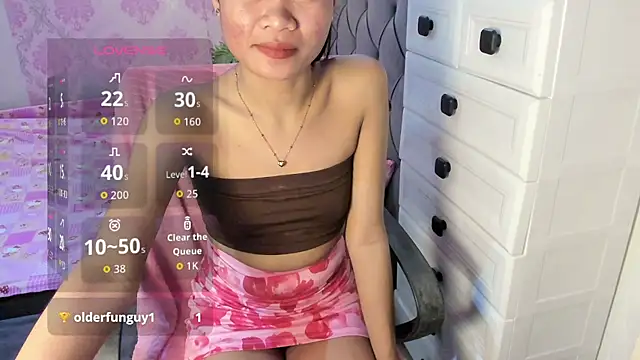 Mica_Jones webcam