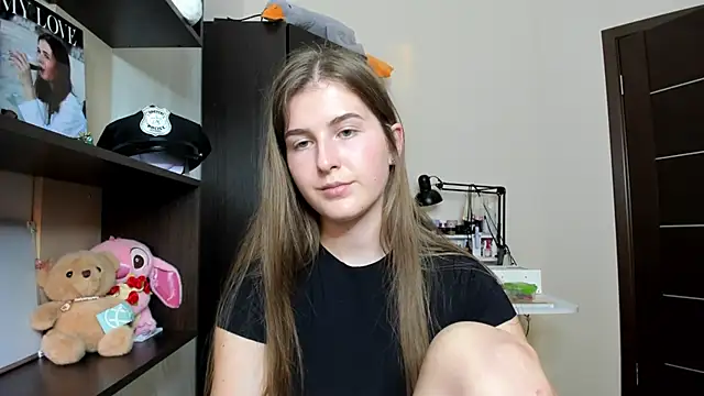 ohmyalice (F teen) - nun costume