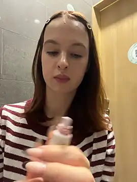 outdorable (F young) - 2fngrs fuck accumulate juz fr Squrt?????