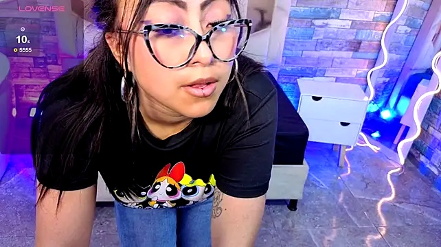 Amhira_Tay webcam