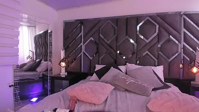 ChloeBelle_ webcam