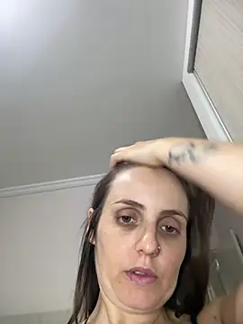 evamoderninha (F young) - Colocar o plug anal