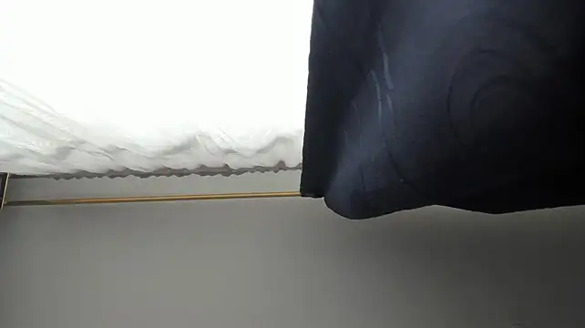 kitten_blue (M twink) - spank x 6