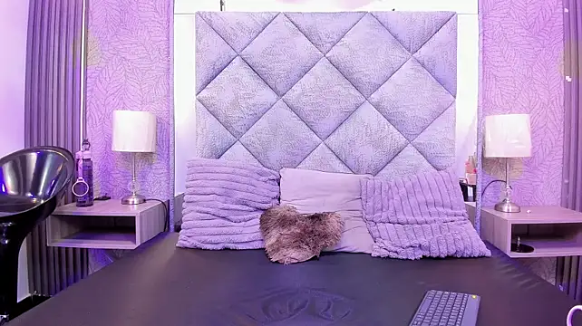 ArianaThomson webcam