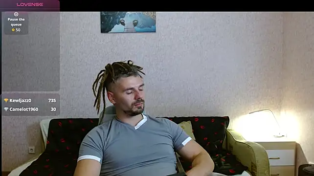 Aestheticguy101 webcam