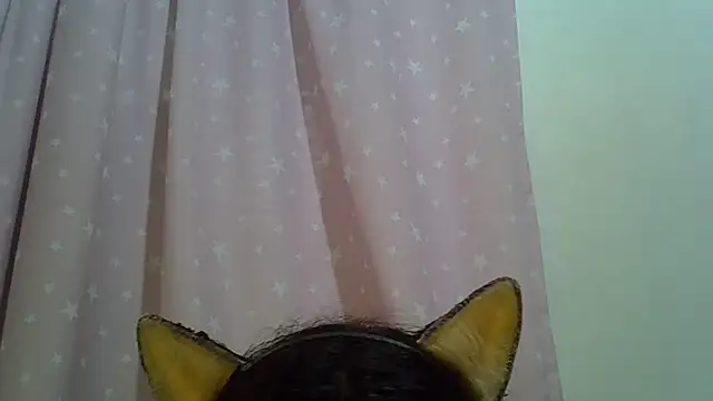SkinnyKitten webcam