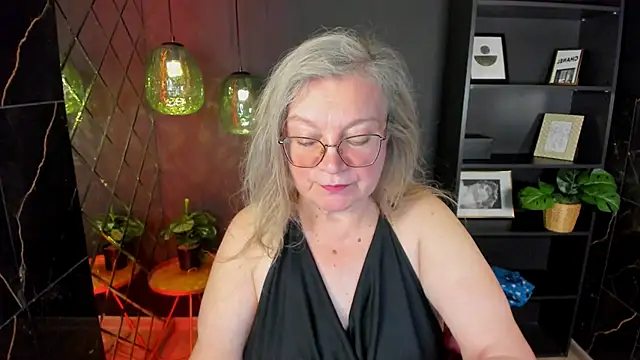 NataliMellow live cam preview