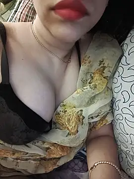 Lavanya_sexyy live cam on StripChat