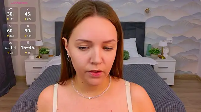 Chloe_Sapphire live cam on StripChat