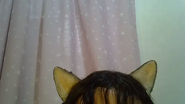 SkinnyKitten webcam
