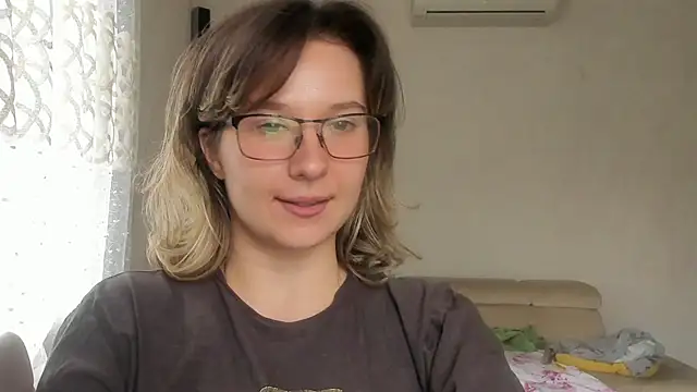 Lilith_lutherlow webcam