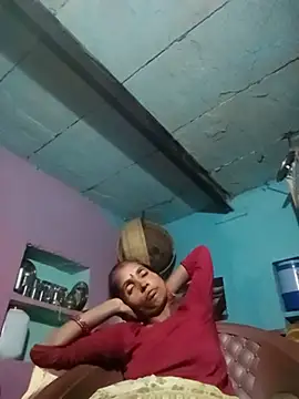 Rinee_suwanee webcam