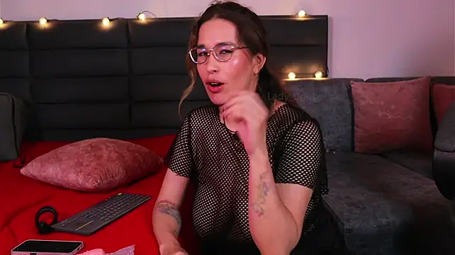 kathieandpovcock1 👘 live naked cam
