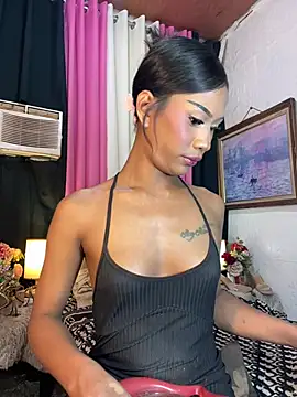 tarah_victoria_collins (T teen) - I WANT TO FEEL YOUR LOVE AND SUPPORT