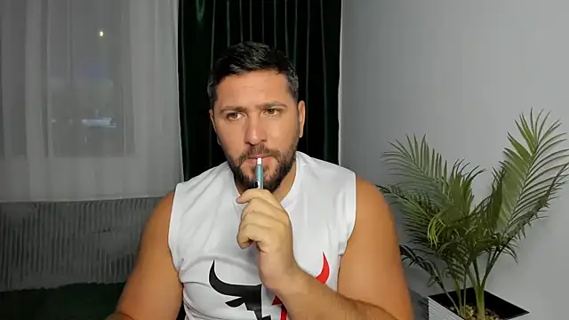 Gold_Alpha_Boy webcam