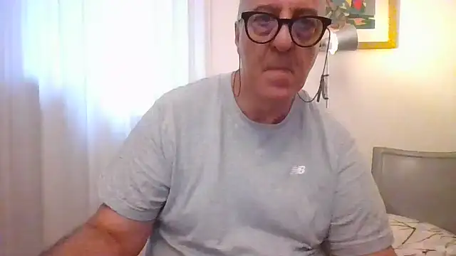 ANONIMO7735 webcam