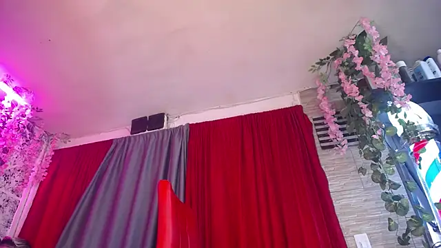 hornytsblonde webcam