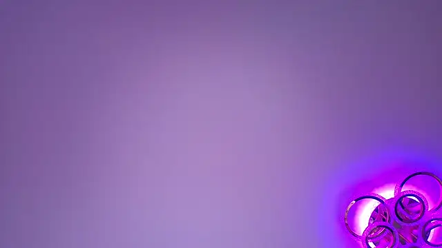 perrykitty (F teen) - Suck dildo