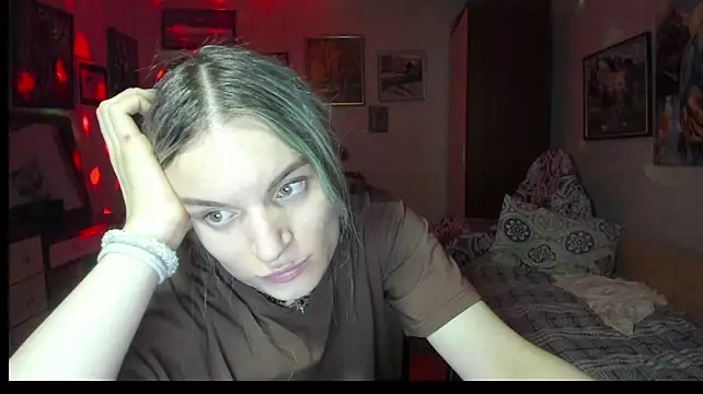 milliKira006 webcam