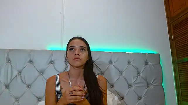 AmelieLaurentC webcam