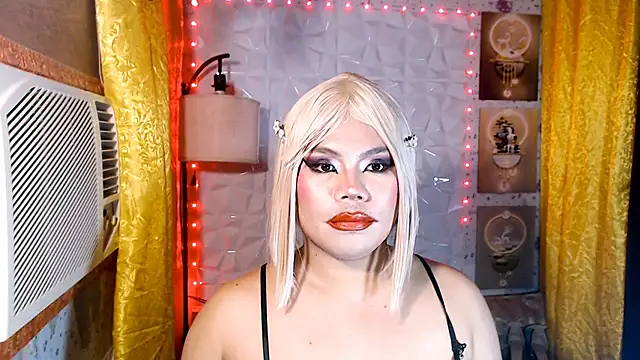 TSbrianaHugeCock
