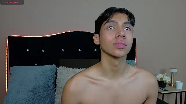 Eros_Lux webcam