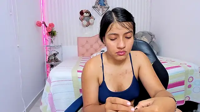 zara_cute webcam