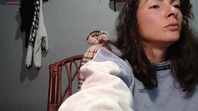 marielsins_1111 (F young) - PLUG IN MY ASS