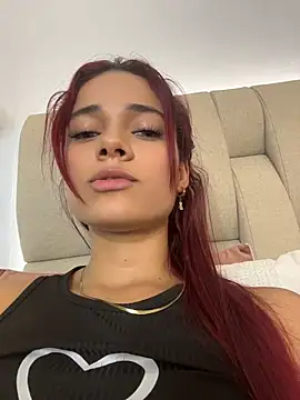 amber_sparkle live cam on StripChat