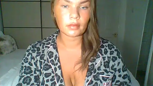 GEMMARMALADE live cam on StripChat
