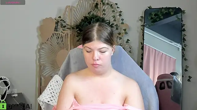 Stefania-sweet live cam on StripChat